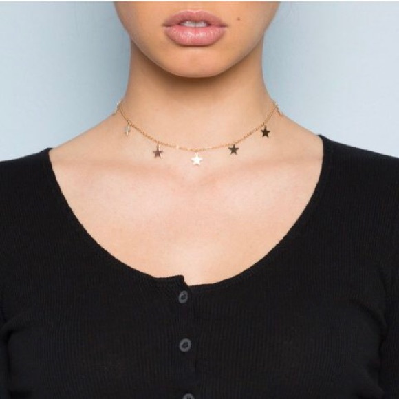 BNIB Gold Star Necklace ⭐️ - Picture 4 of 5